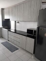 Blk 213 Bedok Town Centre (Bedok), HDB 3 Rooms #561034941